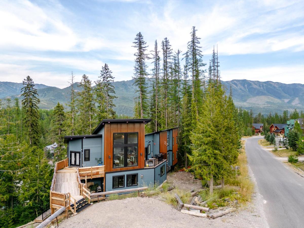 Ski In Ski Out With Huge Game Room And Hot Tub Fernie Exterior foto