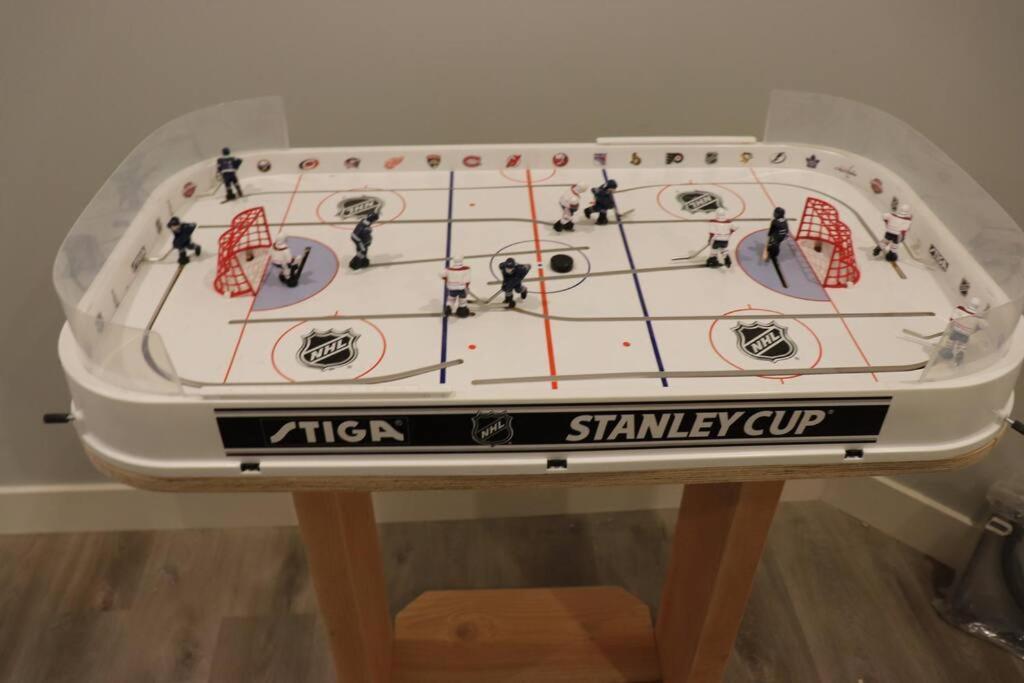Ski In Ski Out With Huge Game Room And Hot Tub Fernie Exterior foto
