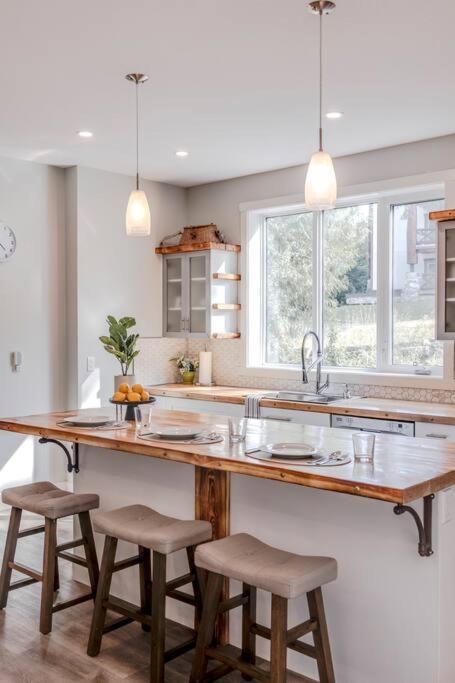 Ski In Ski Out With Huge Game Room And Hot Tub Fernie Exterior foto